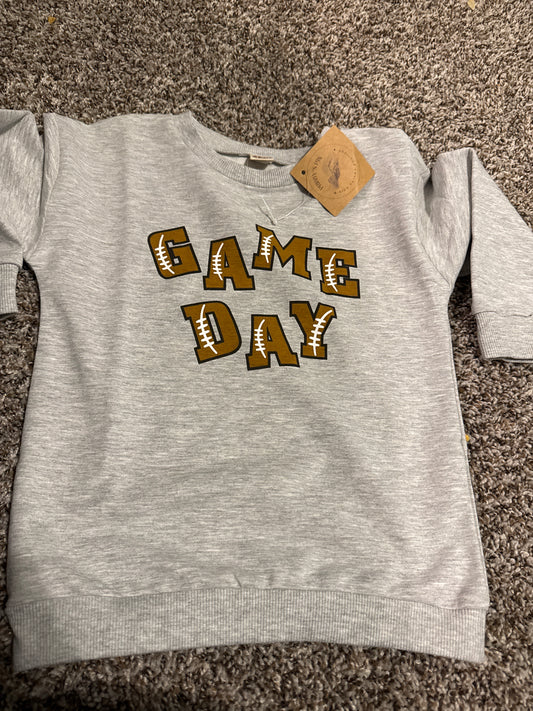 Game Day Sweater: 5/6
