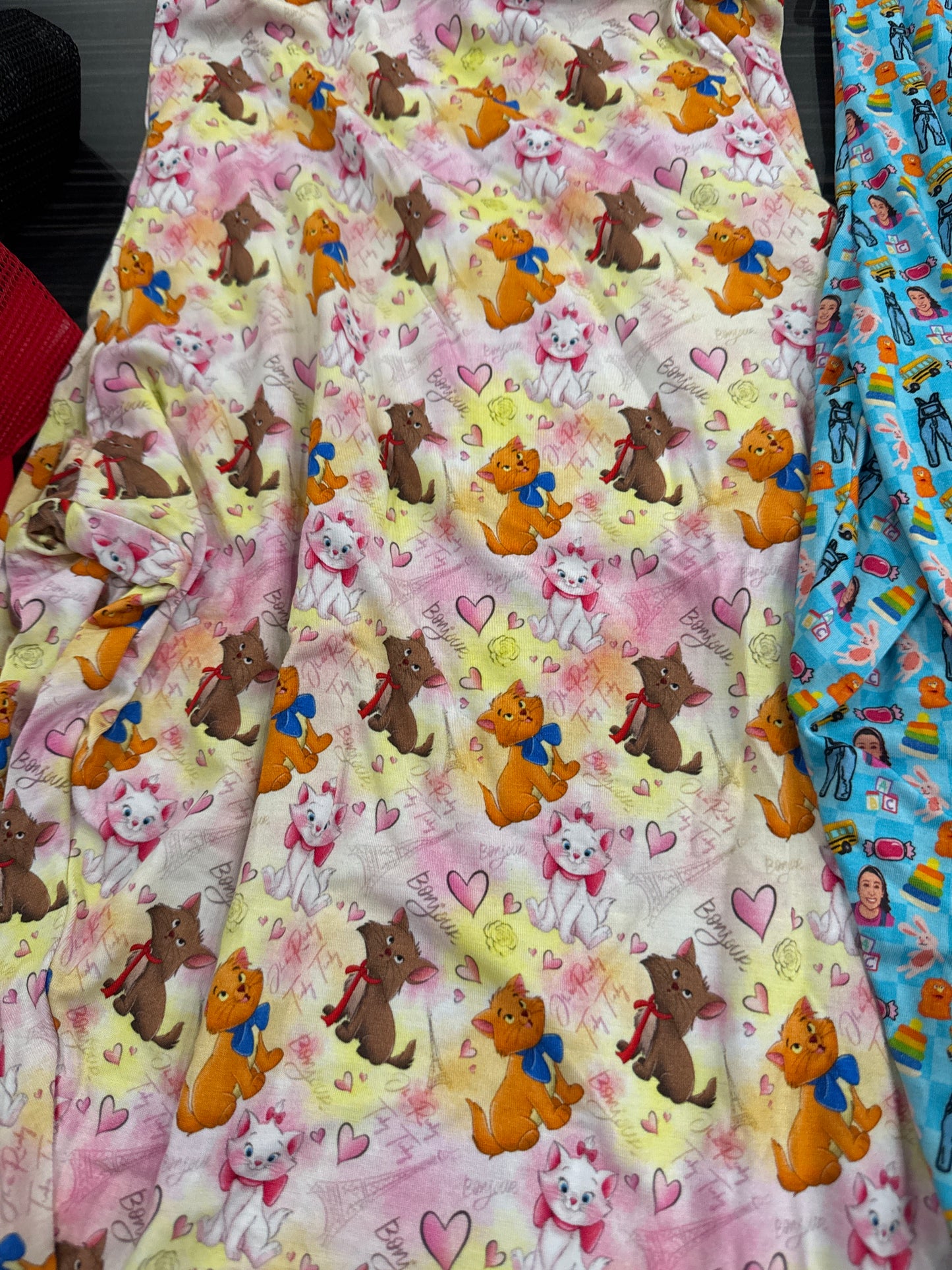 Aristocats Adult Pants 2XL